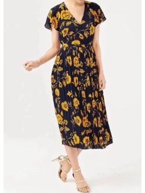 Floral pleated midi dress  in Navy and golden yellow